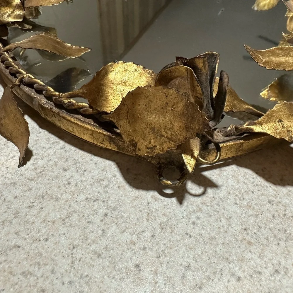 Antique Gold Leaf Oval Mirror